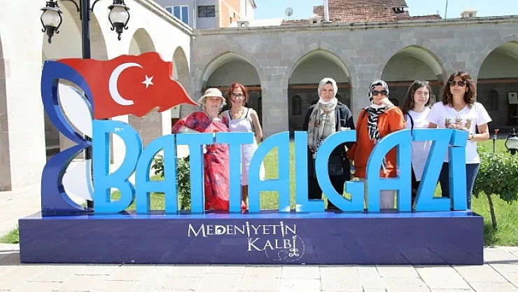 Vaka sayıları düştü, turistik mekanlar hareketlendi. İlk kafile Battalgazi'de...