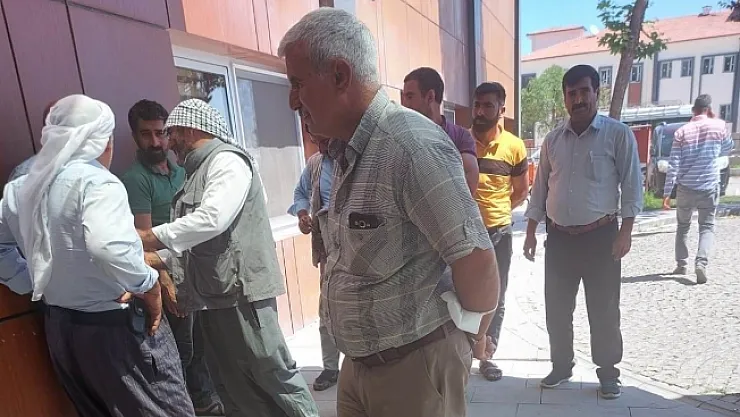 Feci son! Elektrik akımına kapılan annesini kurtarmaya çalışırken canından oldu