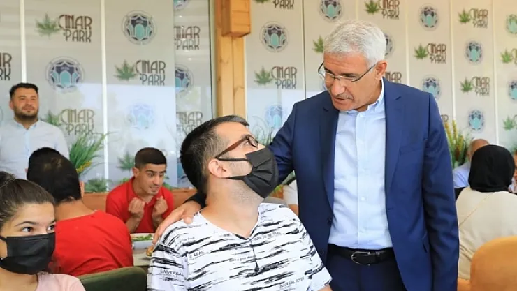 Güder: 'Özel gereksinimli kardeşlerimiz başımızın tacıdır