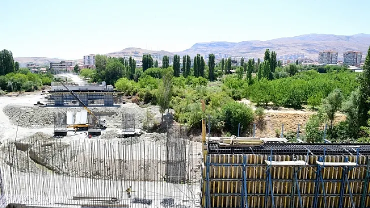 Hanımınçiftliği - Taştepe viyadüğünde hummalı çalışmalar sürüyor