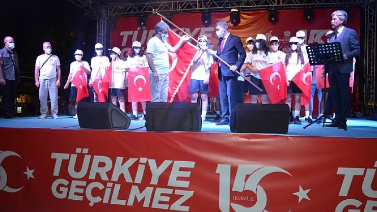 Malatya'da 15 Temmuz Sancak Koşusu yapıldı