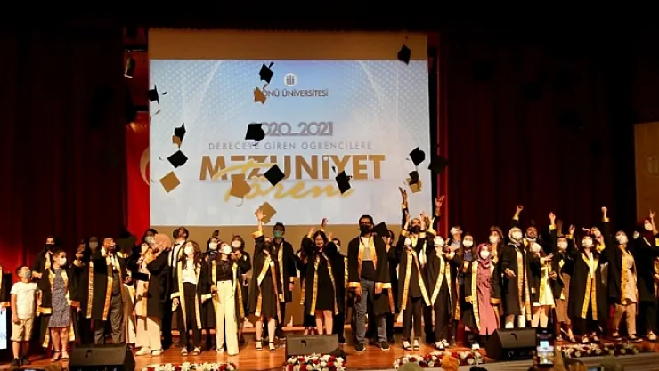 'Tıp mezuniyetinde değerlerimizle örtüşmeyen ifadeler için inceleme başlatıldı'