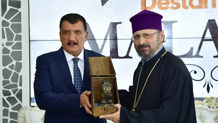 Gürkan: Türk ve Ermeni dostluğu her iki millete de fayda getirir