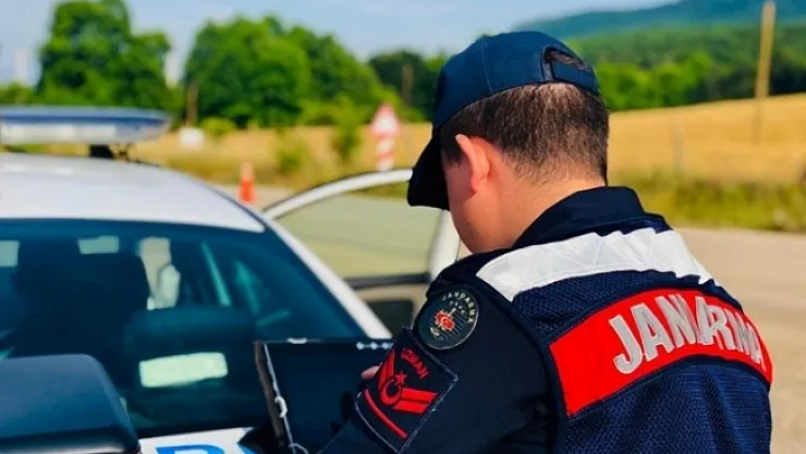 Yardım adı altında kayısı toplayan şahsa 5 bin lira ceza