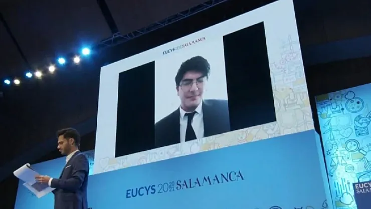 17 yaşındaki Feridun, projeleriyle ödüle doymuyor! Yine Birinci oldu!