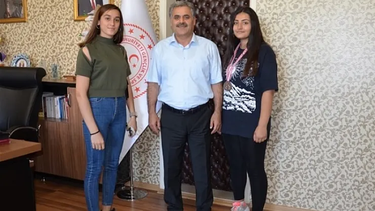 Malatya'nın gururu oldu! Milli takıma davet edilmeyi bekliyor!