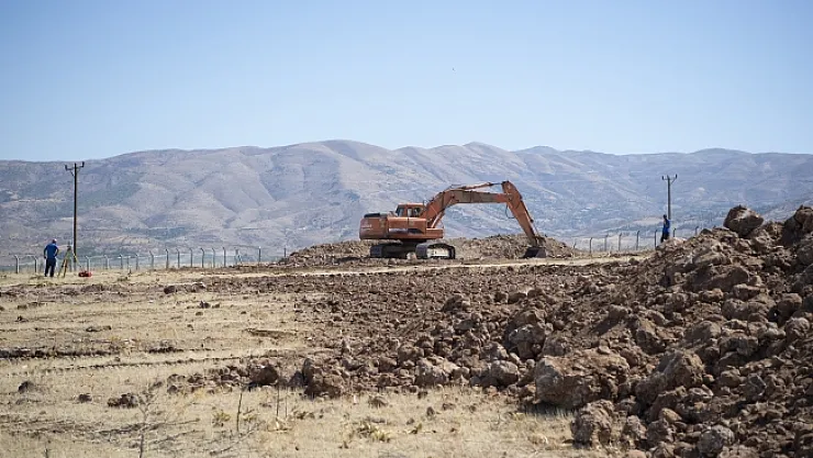 Büyükşehir Belediyesi'nden eğitime destek! Şantiye çalışmaları başladı...