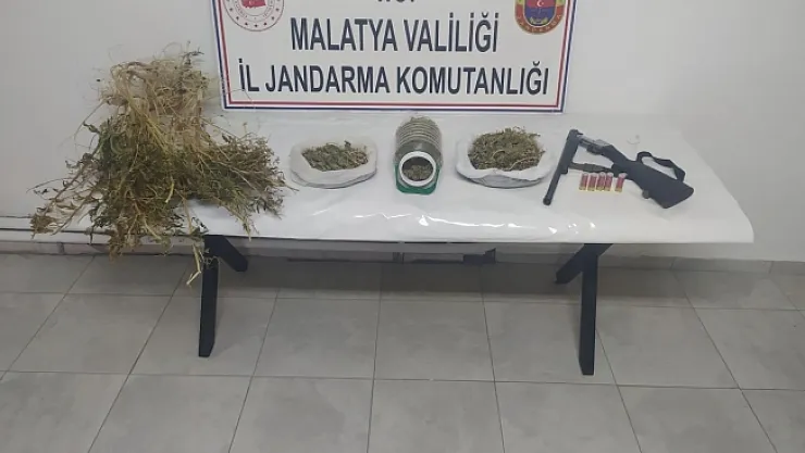 Malatya'da narkotik operasyonu! 2 kilo kubar esrar ele geçirildi