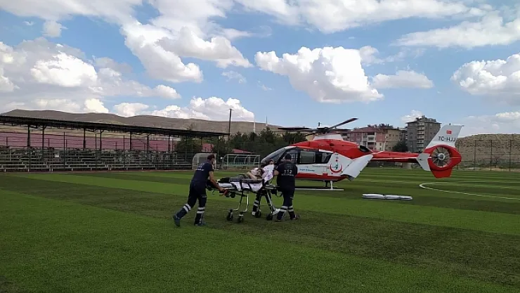 Yaşlı kadının imdadına hava ambulansı yetişti