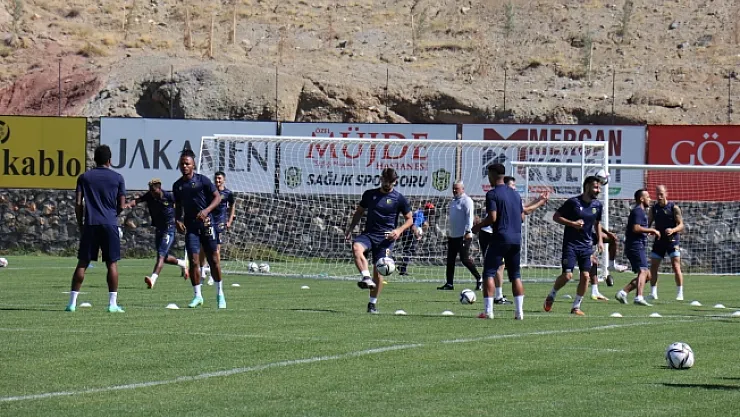 Yeni Malatyaspor, milli araya galibiyetle girmek istiyor