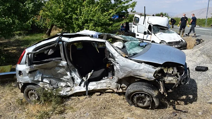Malatya'da feci kaza! 3 ölü, 3 yaralı…