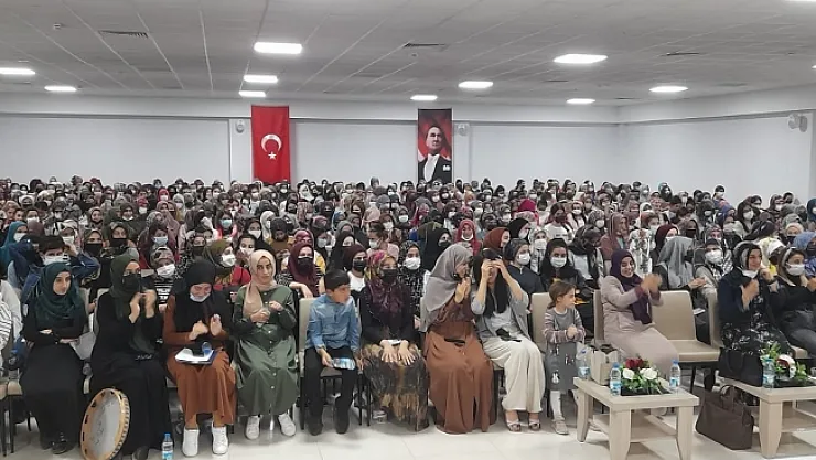 Öğrencilere Mevlid Kandili programı