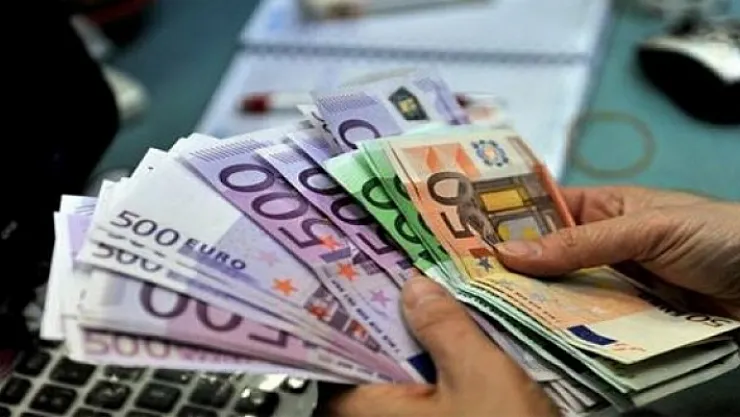 Rekor artış! Dolar 9.50'yi, Euro 11.00 TL'yi buldu!