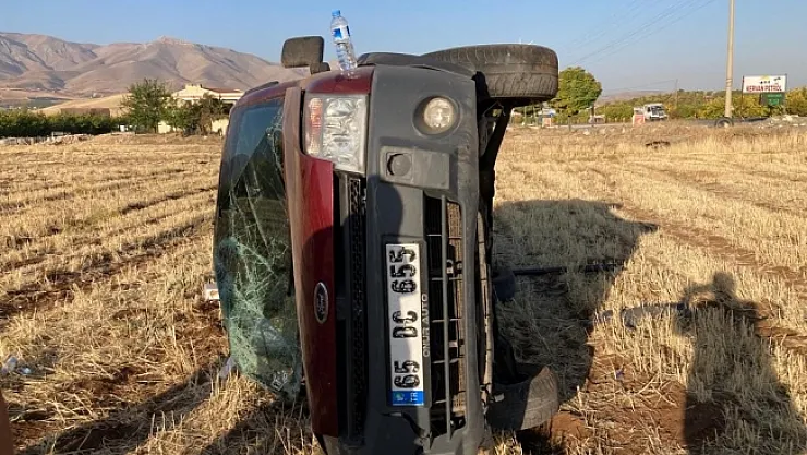 Tarlaya uçan araçtan burnu bile kanamadan çıktı