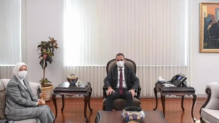 AK Partili Çalık'tan Milli Eğitim Bakanı Özer'e ziyaret