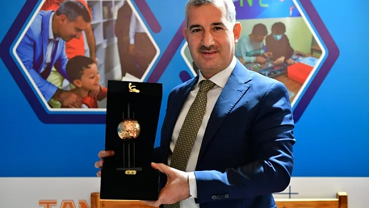 Başkan Çınar: Gençlerimizin heyecanı ve coşkusu gelecek adına umut verici