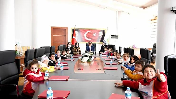 Başkan Gürkan'a Öğretmenler Günü ziyareti