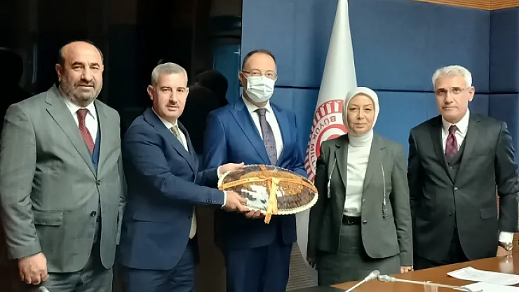 Çalık ve belediye başkanlarından Bakan Pakdemirli'ye ziyaret