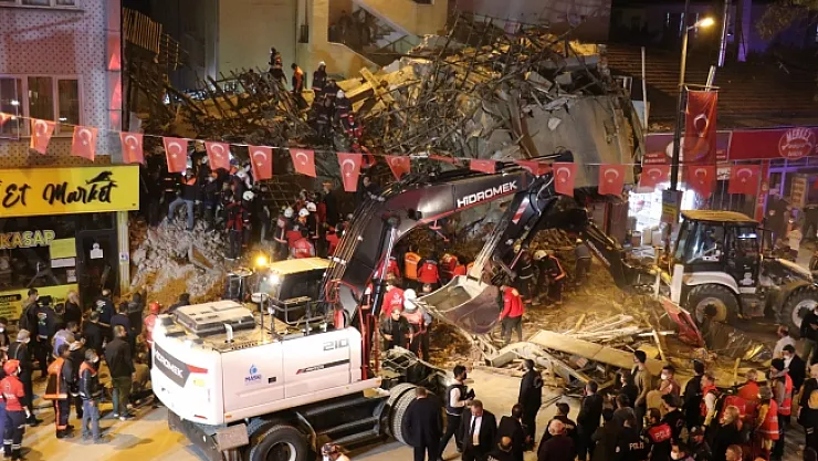 Çöken binada tadilat yaptıran işyeri sahibi gözaltına alındı