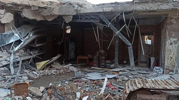 Çöken binadaki hasar gün ağarınca ortaya çıktı!