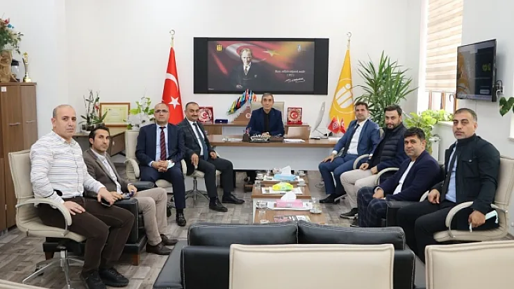 İnönü Üniversitesi İletişim Fakültesi belediye başkan yardımcılarını ağırladı