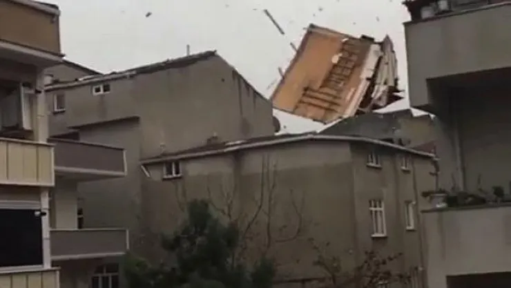 İstanbul'da lodos bilançosu: 4 ölü, 19 yaralı