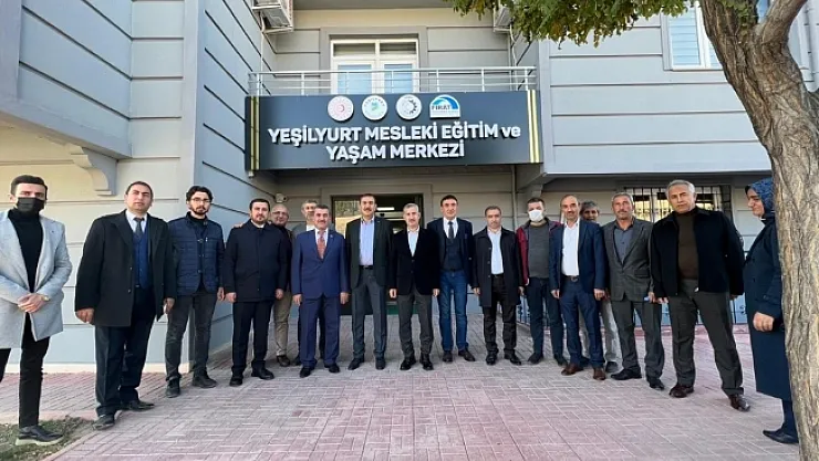 Milletvekili Tüfenkci, Yeşilyurt Mesleki Eğitim ve Yaşam Merkezi'ni inceledi  