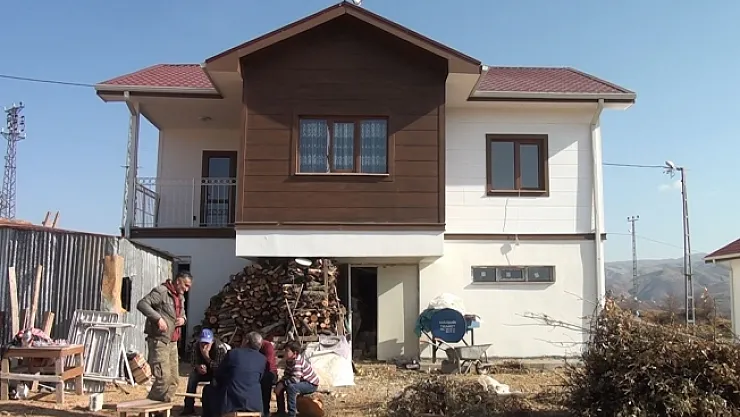 Pütürge'de deprem sonrası yeni konutlarda yaşam başladı