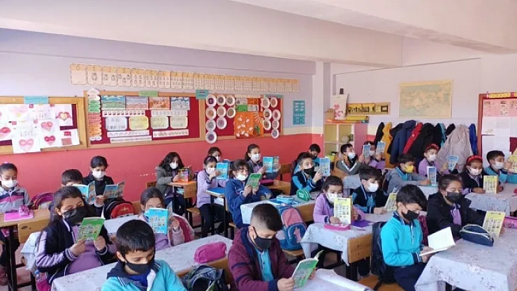 Yazıhan'da Kitap K'oku'su projesi