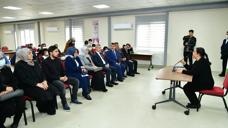 Başkan Çınar, Kiltepe Mahallesindeki Anadolu İrfanı seminerine katıldı