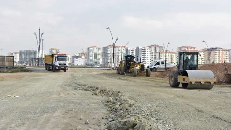 Büyükşehir Belediyesi yol açma çalışmalarını sürdürüyor