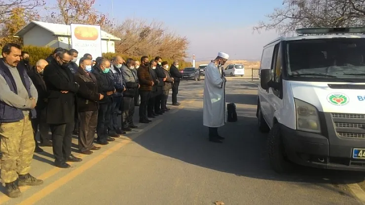 Gazeteci-Yazar Raşit Kısacık koronaya yenildi