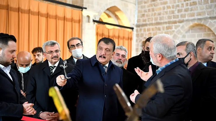 'Geçmişin İzinde Damascus' sergisi açıldı