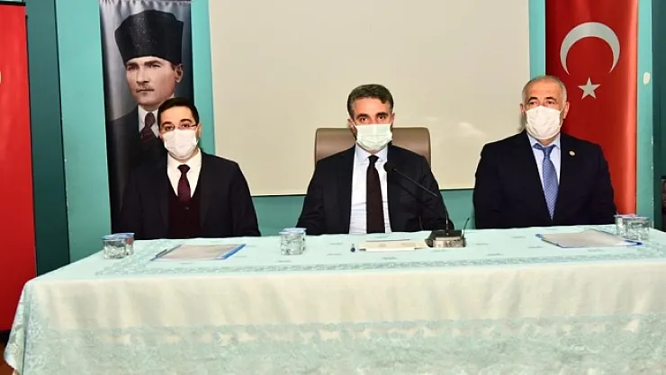 Hekimhan'da müdürler ile muhtarlar bir araya geldi