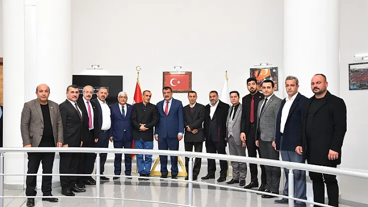 Malatya Muhtarlar Derneği'nden Başkan Gürkan'a ziyaret