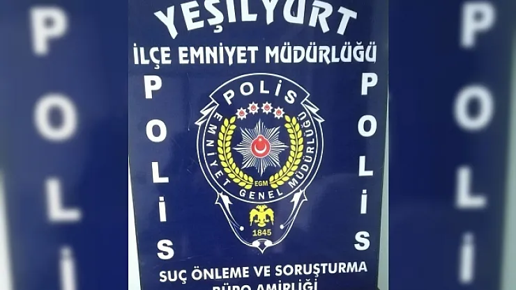 Şüphe üzerine durdurulan araçtan uyuşturucu hükümlüsü çıktı