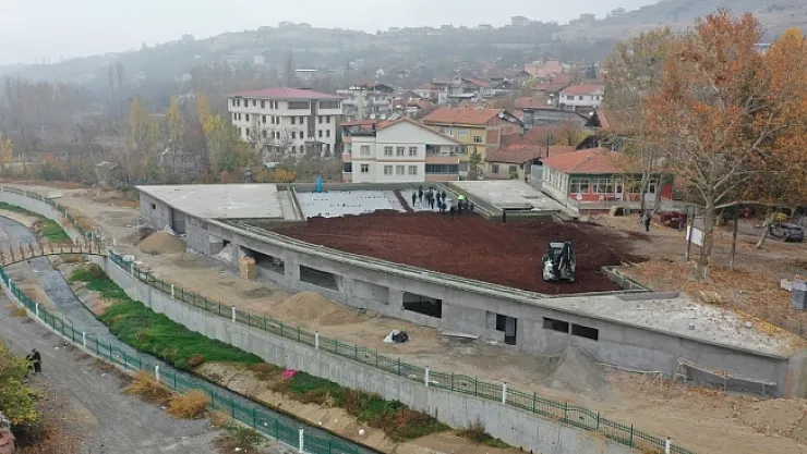 Yeşilyurt güreş sahası inşaatı hızla ilerliyor