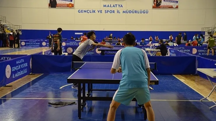 Yıldızlar Masa Tenisi Bölge Şampiyonası başladı