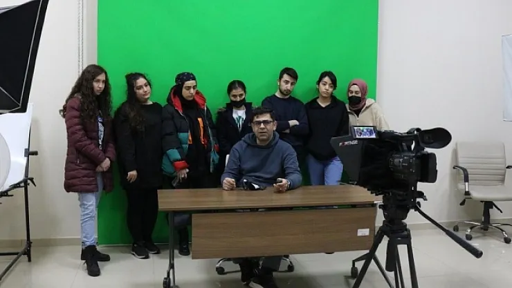 Geleceğin gazetecilerine eğitim semineri