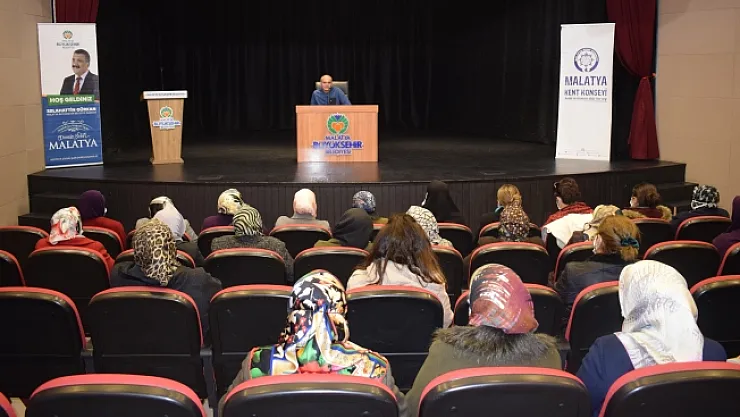 Kadın Meclisi Üyelerine Geleneksel ve Tamamlayıcı Tıp Konferansı