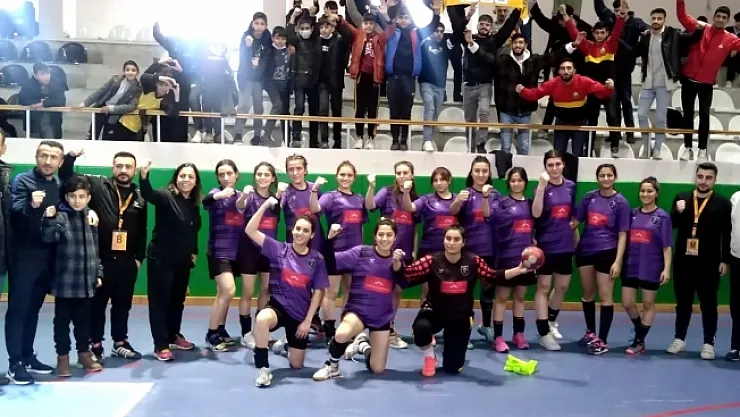 Malatya Necatibey Ortaokulu 3'te 3 yaptı