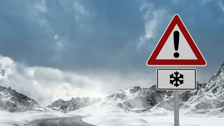 Malatya'da kar beraberinde kazaları getirdi