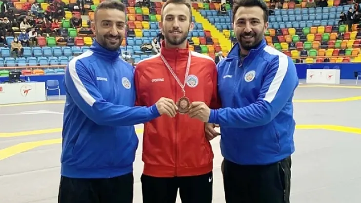 Menekşe'de Türkiye 3'ncülüğü sevinci