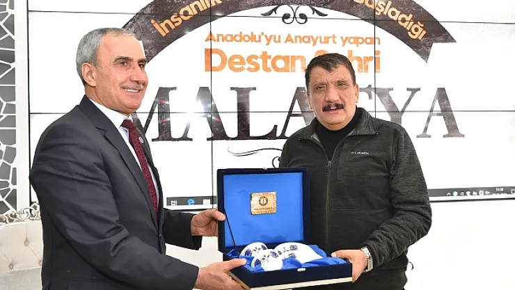 Sağlık çalışanlarından Başkan Gürkan'a teşekkür ziyareti