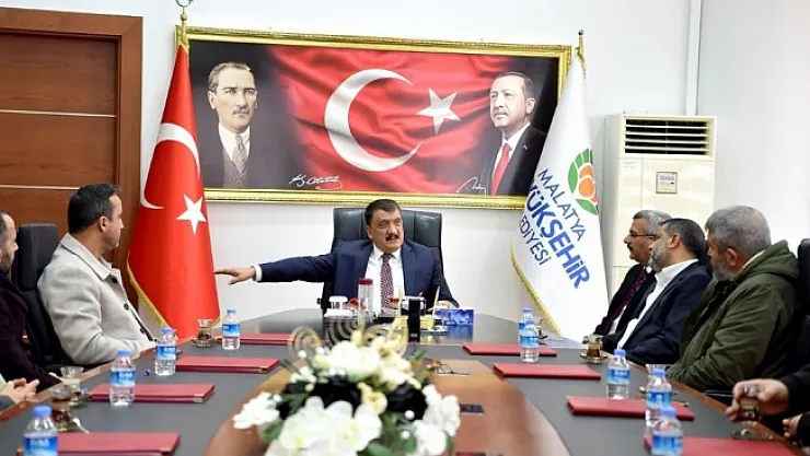 Şire pazarı esnaflarından Başkan Gürkan'a teşekkür ziyareti