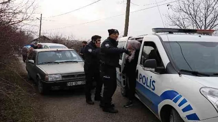 Tacizde bulunmaya çalıştığı kadın tarafından bıçaklandı