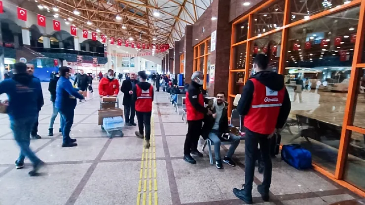 Yolların kapanmasıyla binlerce yolcu Malatya'da mahsur kaldı