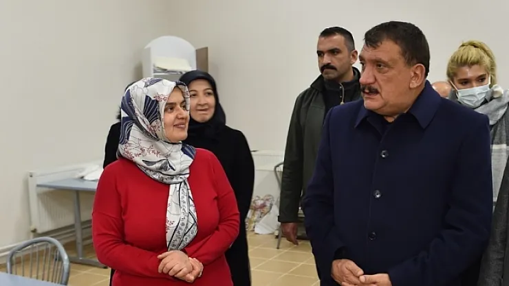 Düzenlenen kurs programında geri dönüşüme katkı sağlanıyor