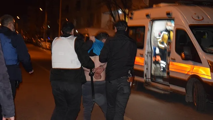 Korku dolu anlar...&quotEvi yakacağım" diyerek kendini odaya kilitledi!