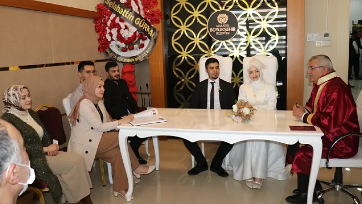 Malatya'da 20 çift evlenmek için 14 Şubat'ı seçti
